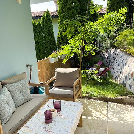 Апартаменты Sunny Mountain Loft - Terrace & Garden Таур Экстерьер фото
